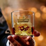 Personlig fiske tema gammeldags 10 oz whiskyglass med navn Daglig bruk farsdag bursdagsgave til menn fiskeentusiaster