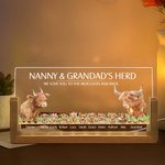 Personlig Highland Cow Family LED-nattlampa med namn och träsockel Heminredning Mors dag Fars dag Present till mamma pappa