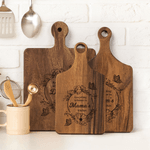Planche à découper réversible en bois avec texte gravé Papillon floral personnalisé Cadeau de fête des mères pour maman grand-mère