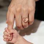 Personalizada de plata de ley Corazón Fotos Anillo relicario con texto grabado Día de la Madre Cumpleaños Regalo para Mamá Familia