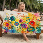 Personalisiertes Strandtuch mit Aquarell-Blumendesign und Namen | schnelltrocknend | Strand Sommer Urlaub Geschenk für Familie Freunde