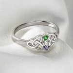 Anello personalizzato in argento sterling con nodo celtico e testo inciso Regalo di compleanno, anniversario e festa della mamma per le donne