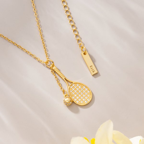 Personalised Zircon Tennis Racket Necklace with Engraved Text Exquisite Jewellery Daily Use Birthday Tennis Court Gift for Tennis Lovers Players
