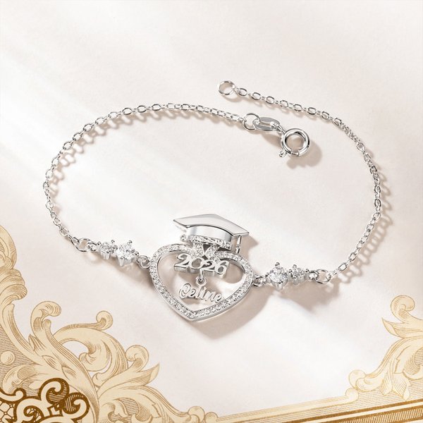 Personalised Graduation Cap Heart Zircon Bracelet with Name Dainty Jewellery Graduation Gift for Her