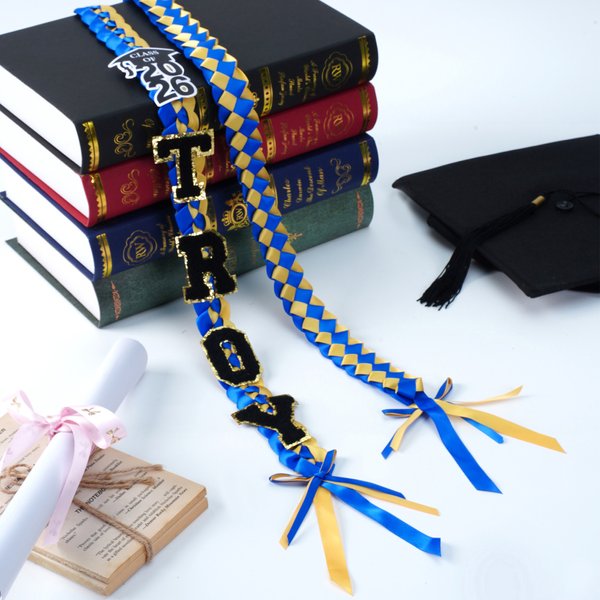 Chapeau de graduation multicolore personnalisé Lei de ruban tressé bicolore avec nom et année Décoration de fête Cadeau de fin d'études pour diplômés