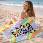 Personalisiertes Strandtuch im Regenbogen-Stil | mit Gänseblümchen und Namen | schnelltrocknend und übergroß | Geburtstag Geschenk für Frau Freundin