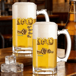 Personalisierte Fist-Bump Dad 1-9 Namen Bierglas mit Griff Vatertag Geburtstag Geschenk für Papa Großvater Bierliebhaber