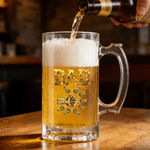 Personalisierte Fist-Bump Dad 1-9 Namen Bierglas mit Griff Vatertag Geburtstag Geschenk für Papa Großvater Bierliebhaber