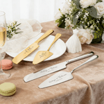 Personlig Initial Krans Design Bröllopstårta Kniv Servering Set med Namn och Datum 2 st Bröllopsgåva för nygifta par