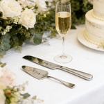 Personlig Initial Krans Design Bröllopstårta Kniv Servering Set med Namn och Datum 2 st Bröllopsgåva för nygifta par
