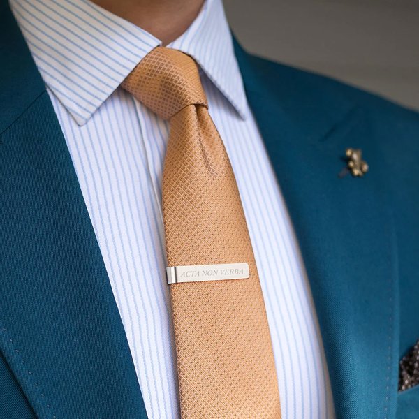 Personalisierte Krawattenklammer mit Wunschgravur | Krawattennadel | Herren-Accessoire | Jahrestag Geburtstag Hochzeit Geschenk für Männer