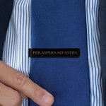 Personalisierte Krawattenklammer mit Wunschgravur | Krawattennadel | Herren-Accessoire | Jahrestag Geburtstag Hochzeit Geschenk für Männer