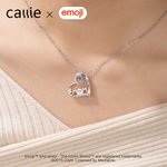 Collana emoji personalizzata con cuore in zircone con contorno di sorriso, pietra di nascita e testo inciso Regalo di compleanno per la festa della mamma | Callie × emoji ™