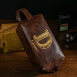 Personalisierter Kulturbeutel aus PU-Leder | mit Retro-Initiale und Namen | wasserdicht | Reisezubehör | Geburtstag Vatertag Geschenk für Mann Papa