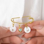 Personalisierte Initial Shell Charm Sicherheit Brosche etwas blau Pin mit Herz-Anhänger Hochzeitstag Geschenk für Braut