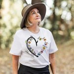 Camiseta de cuello redondo personalizada con flores de nacimiento y 1 a 6 nombres de niños regalo de cumpleaños y Día de la Madre para mamá y abuela