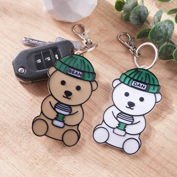 Personalisierte niedliche gestrickte Hut Barista Bär Tasche Tag Schlüsselanhänger mit Namen Kaffee Bar Geburtstagsgeschenk für Familie Freund Kaffee-Liebhaber
