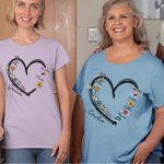 Camiseta de cuello redondo personalizada con flores de nacimiento y 1 a 6 nombres de niños regalo de cumpleaños y Día de la Madre para mamá y abuela
