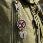 Personalisierte Engelsflügel Veteran Foto Auto hängenden Ornament mit Namen Zubehör Sympathie Memorial Day Geschenk für Familie Autobesitzer