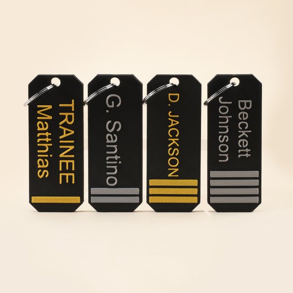 Personalized Pilot Epaulette Design PLA Keychain with Text Daily Use Business Trip Gift for Pilots