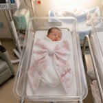 Spersonalizowana haftowana opaska na głowę z różową kokardą Zestaw rekwizytów do fotografii ciążowej Prezent na baby shower dla nowonarodzonej mamy