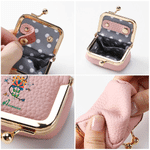 Cadeau d'anniversaire personnalisé pour les femmes avec une mini mallette à bijoux en cuir véritable avec serrure à baiser et nom.