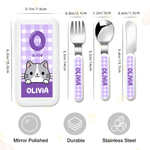 Henkilökohtainen Cartoon Eläimet Turvallinen Kannettava Haarukka Lusikka Veitsi 3 Pcs Ruokailuvälinesarja, jossa on asia ja nimi Takaisin kouluun Päivittäinen käyttö Syntymäpäivälahja lapsille