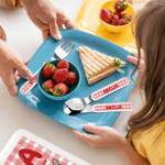 Henkilökohtainen Cartoon Eläimet Turvallinen Kannettava Haarukka Lusikka Veitsi 3 Pcs Ruokailuvälinesarja, jossa on asia ja nimi Takaisin kouluun Päivittäinen käyttö Syntymäpäivälahja lapsille