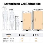 Personalisiertes Strandtuch mit Cartoon-Fußballspieler und Namen | mit Fußball-Muster | Geburtstagsgeschenk für Fußballspieler und -liebhaber