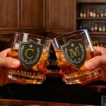 Personalisierte Luxus Crown Classic Badge Initial Rock Whiskey Glas mit Namen Geburtstag Vatertag Geschenk für Mann Papa Ehemann Groomsman