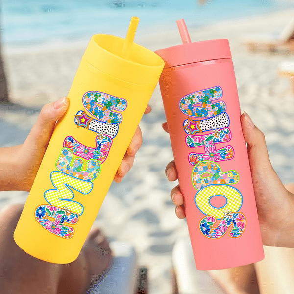 Gobelet personnalisé multicolore avec paille et nom Fête de plage Vacances d'été Cadeau d'anniversaire pour ami(e) Famille Petite amie