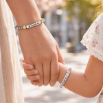 Personalizado Delicado Corazón Alas pulsera con nombre grabado Significado Cumpleaños Día de la Madre Regalo para Niños Mamá Abuela
