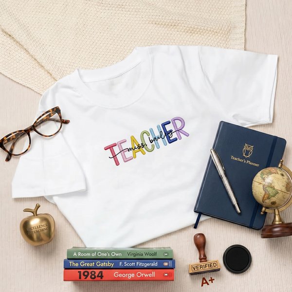 Personalized Multicolor Embroidery Teacher Sweatshirt T-shirt Hoodie with Title and Surname Graduation Back To School Appreciation Gift for Teacher