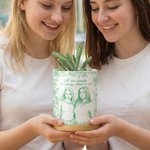 Pot à plantes personnalisé en céramique avec texte et base en bambou Décoration de bureau Cadeau d'anniversaire pour les amoureux des plantes