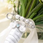Personalisierte Initial Shell Charm Sicherheit Brosche etwas blau Pin mit Herz-Anhänger Hochzeitstag Geschenk für Braut