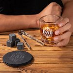 Personlig Retro Titelmönster Whiskeyglas 4 Stenar Träbox Set Fars dag Födelsedag Jubileum Present för män