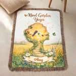 Spersonalizowany koc z frędzlami Mind Garden Yoga Girl Posture Silhouette Miękki koc z frędzlami z imieniem do codziennego użytku w domu Prezent urodzinowy Wellness dla miłośników jogi