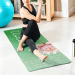 Personalized Birth Flower Super Absorbent Yoga Towel Mat with Name Sports Accessories Birthday Gift for Yoga Lovers Women