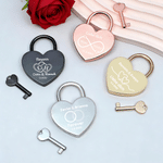Set di chiavi con lucchetto d'amore a forma di puzzle personalizzato con nomi incisi, testo e data, regalo di San Valentino e anniversario per le coppie