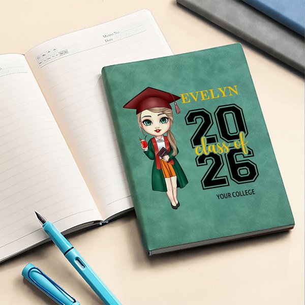 Personalizada Clase de Graduación Cartoon Character A5 Cuaderno de cuero con el nombre y el año Graduación Cumpleaños Regalo para la Familia Amigos