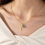 Collier croix personnalisée avec nom et pierre de naissance Bijoux chrétiens délicats Cadeau de baptême pour femme
