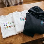 Personalized Multicolor Embroidered Birth Flower 100% Cotton T-shirt Sweatshirt Hoodie Daily Wear Birthday Gift for Mom Grandma