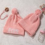 Personlig flerfärgad stickad 100% bomull mjuk baby bodysuit hatt booties set med broderat namn Coming Home Outfit födelsedagspresent för baby nyfödd