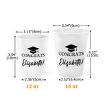 Personalisierte Graduation Cap Congrats Frosted Plastic Cups mit Namen und Jahr Set von 10 Graduation Party Favor für Absolventen