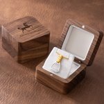 Personalisierte Steigbügel-Halskette mit Namen- und Text-Gravur | Siegel-Funktion | Reitsport-Schmuck | Jahrestag Geburtstag Geschenk für Reiterinnen