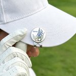 Personlig fødselsblomst golfklubb golfballmarkør med magnetisk hatteklips og navn Bursdagsdag Spilldag Golfbane Gave til golfelskere