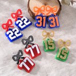 Spersonalizowane wielokolorowe akrylowe kolczyki z numerem sportowym Baseball Game Cheer Gift dla Mamy Baseball Basketball