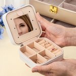 Personalizado Toile De Jouy Lazo PU Cuero Joyero Portátil con Letra Viaje Cumpleaños Aniversario Regalo para Mujeres Niñas