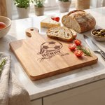 Planche à découper réversible pour le fromage et la charcuterie avec poignée Cadeau d'anniversaire de pendaison de crémaillère pour joueur de football