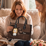 Gepersonaliseerde Cartoon Karakter Retro Lychee Grain PU Leer Grote Capaciteit Tote Bag met 1-8 Namen Verjaardag Verjaardagscadeau voor Moeder Grootmoeder